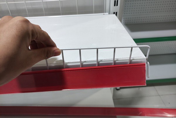 Lắp rào chắn hàng Lắp rào chắn hàng