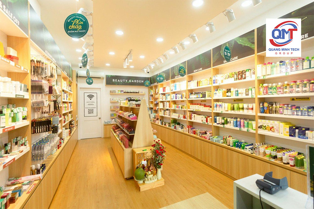 kệ bài trí mỹ phẩm bằng gỗ
